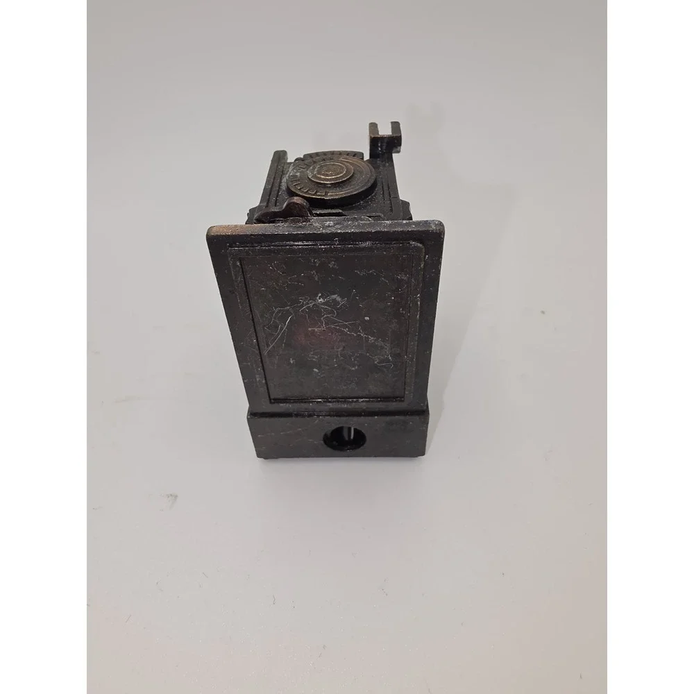 Miniature Novelty Old Camera Pencil Sharpener